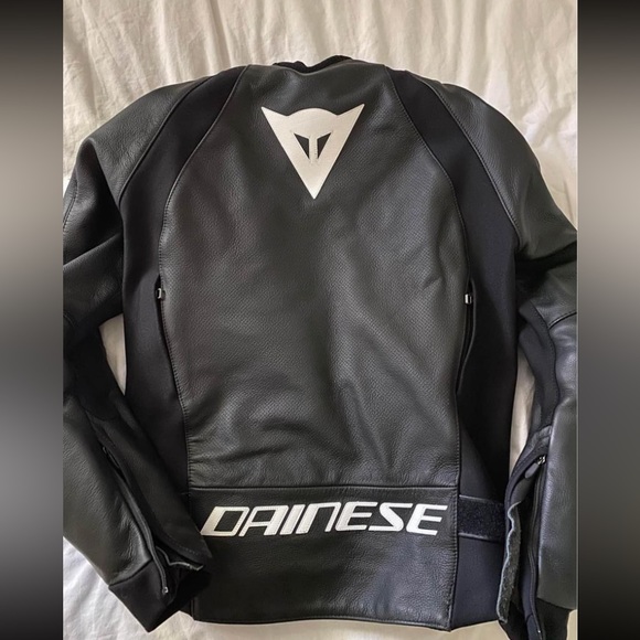 Dainese Sport Pro Leather Jacket - Picture 5 of 6